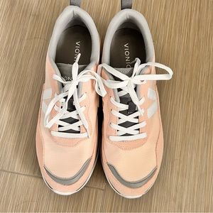 Vionic Women’s Light Pink Ayse Shoes